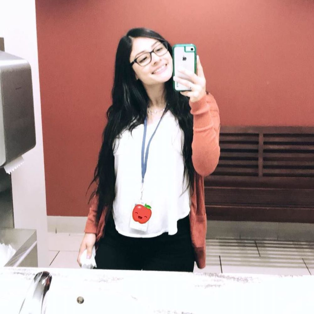 Meet your Posher, Rebecca